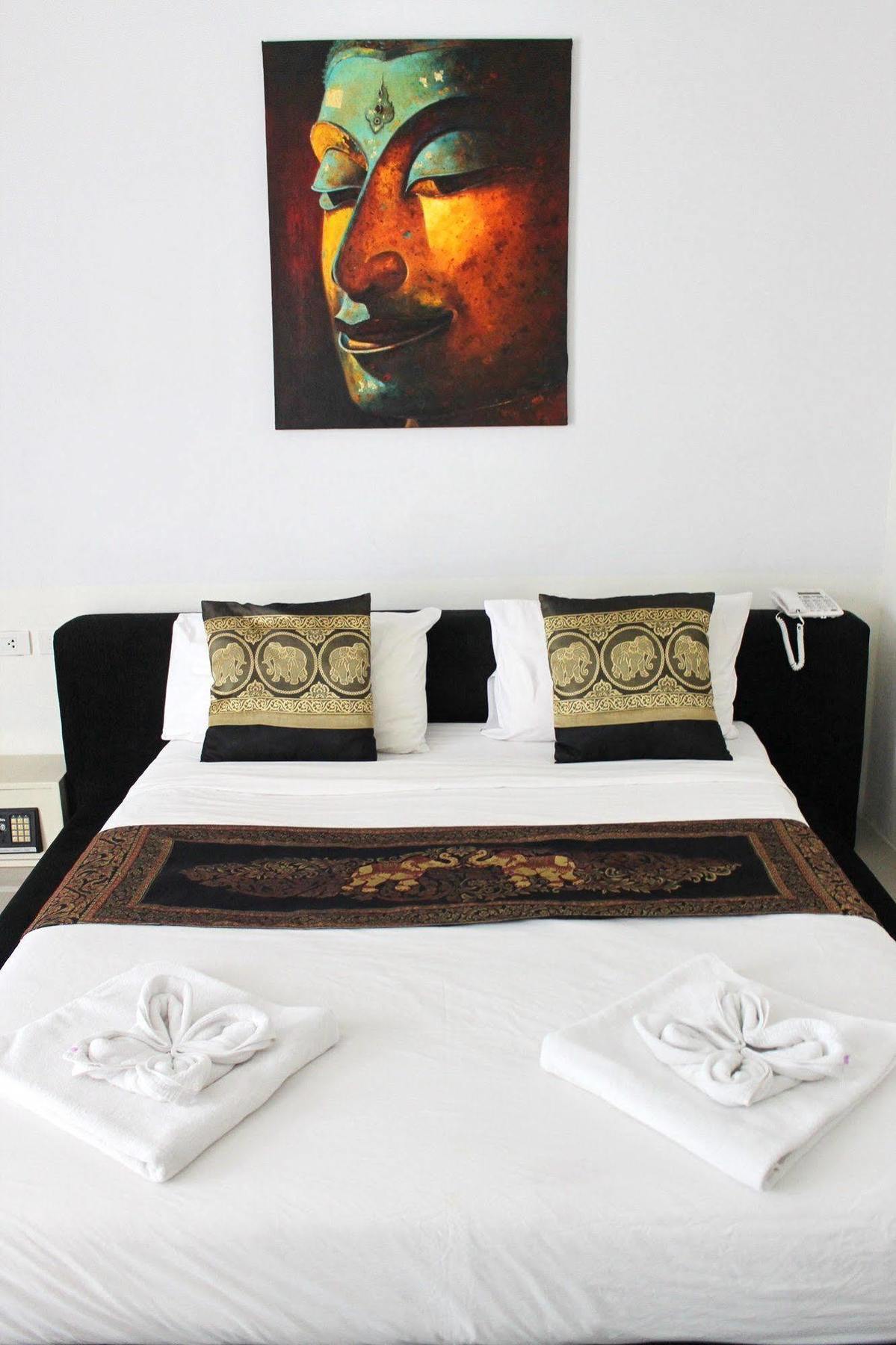 Lars-Lita Residence Patong Kültér fotó