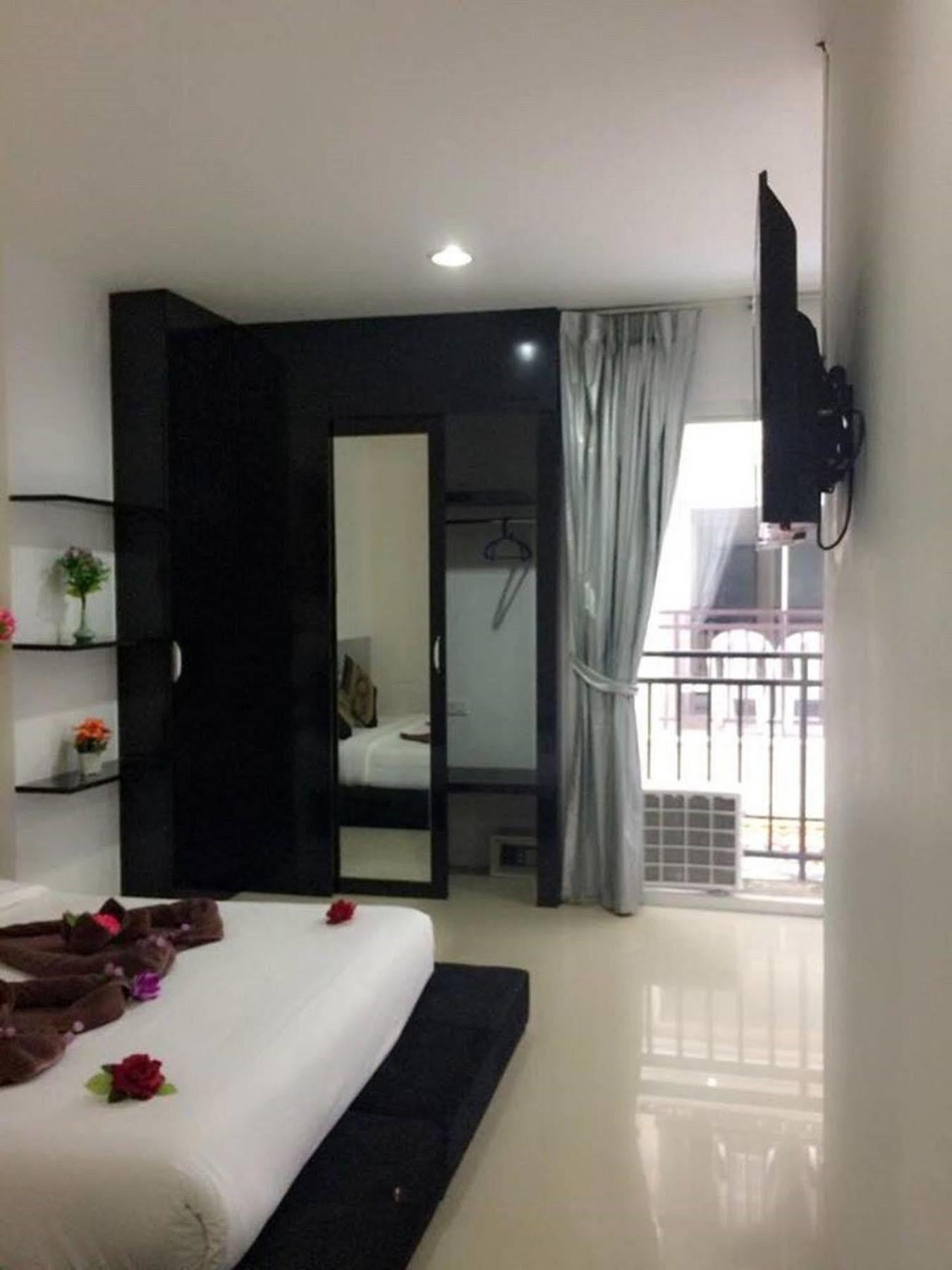 Lars-Lita Residence Patong Kültér fotó