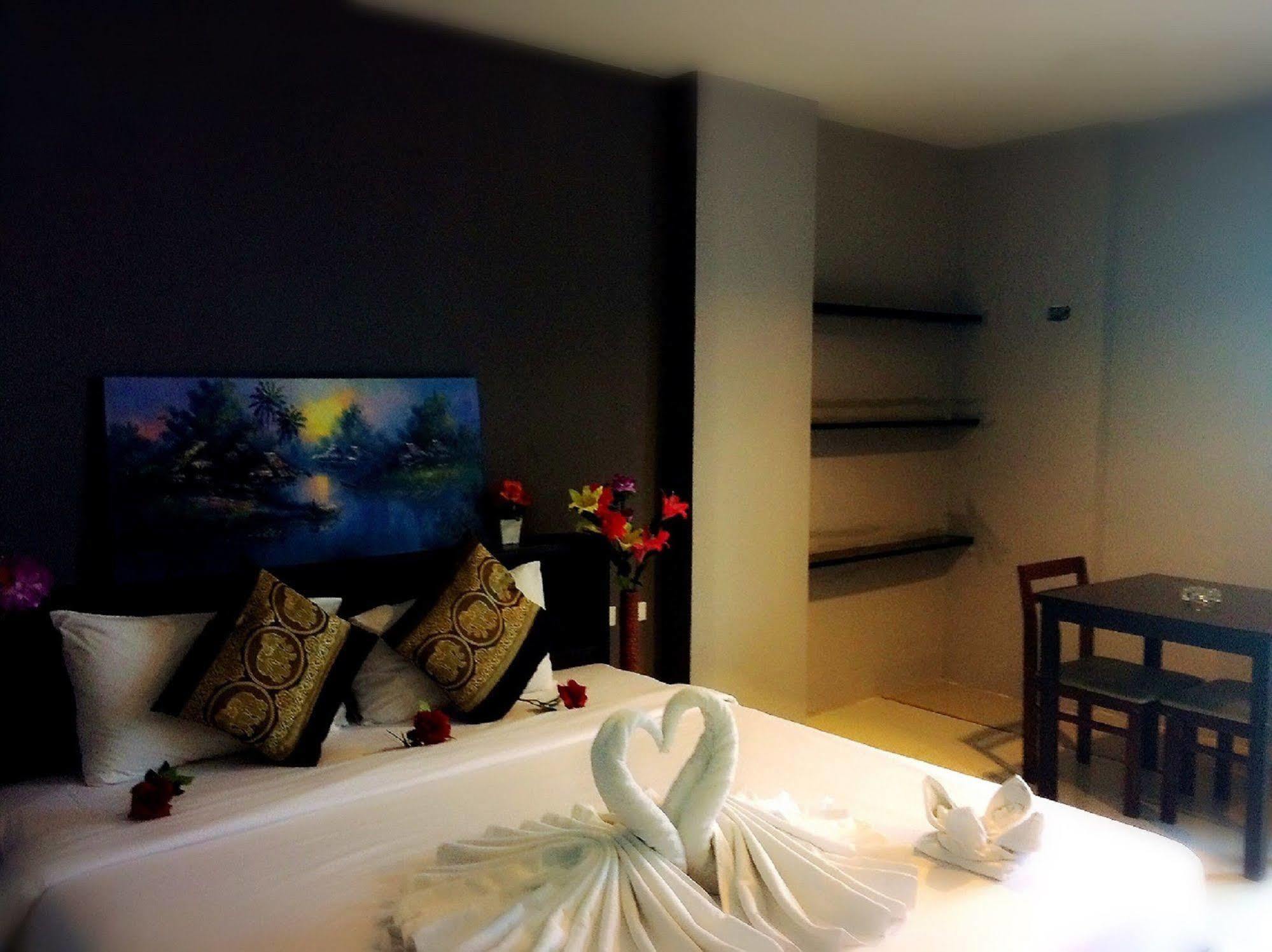 Lars-Lita Residence Patong Kültér fotó